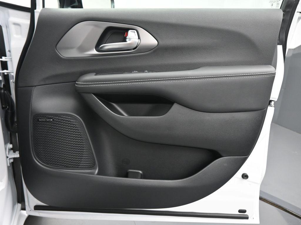new 2026 Chrysler Pacifica car, priced at $53,030