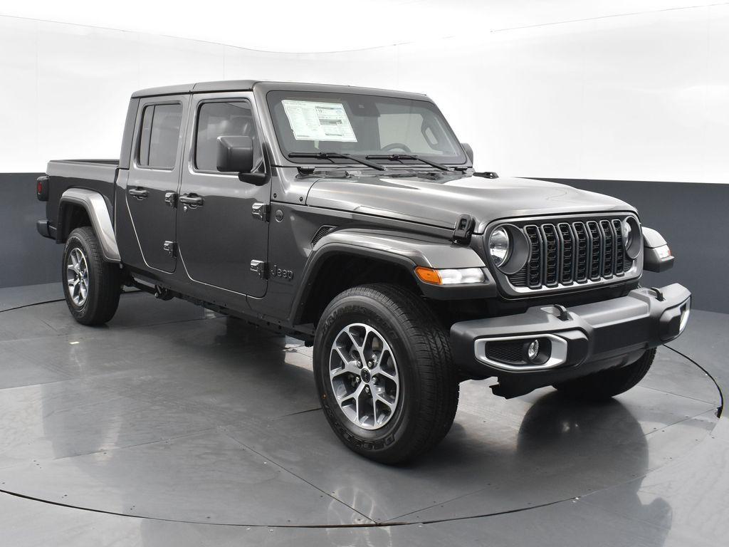 new 2024 Jeep Gladiator car, priced at $47,342