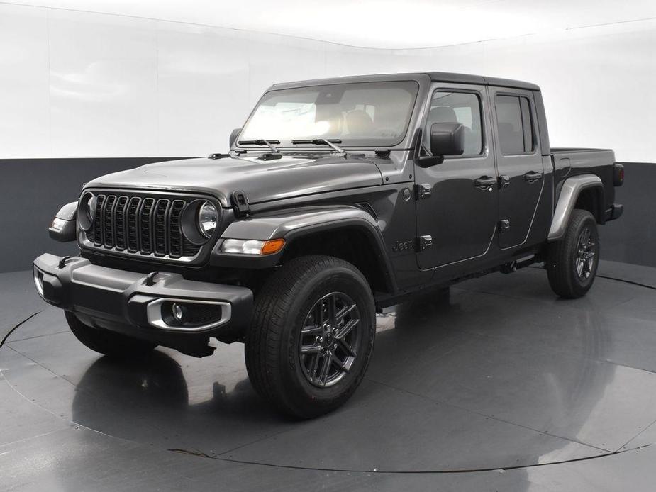 new 2024 Jeep Gladiator car, priced at $46,446