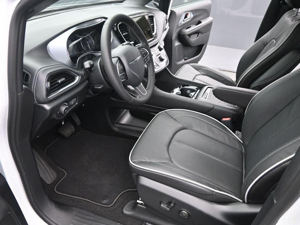 new 2026 Chrysler Pacifica car, priced at $49,902