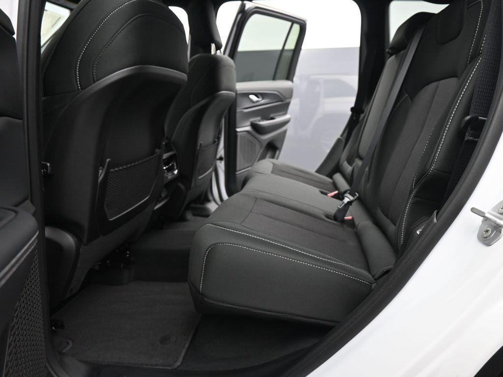 new 2025 Jeep Grand Cherokee car, priced at $41,089