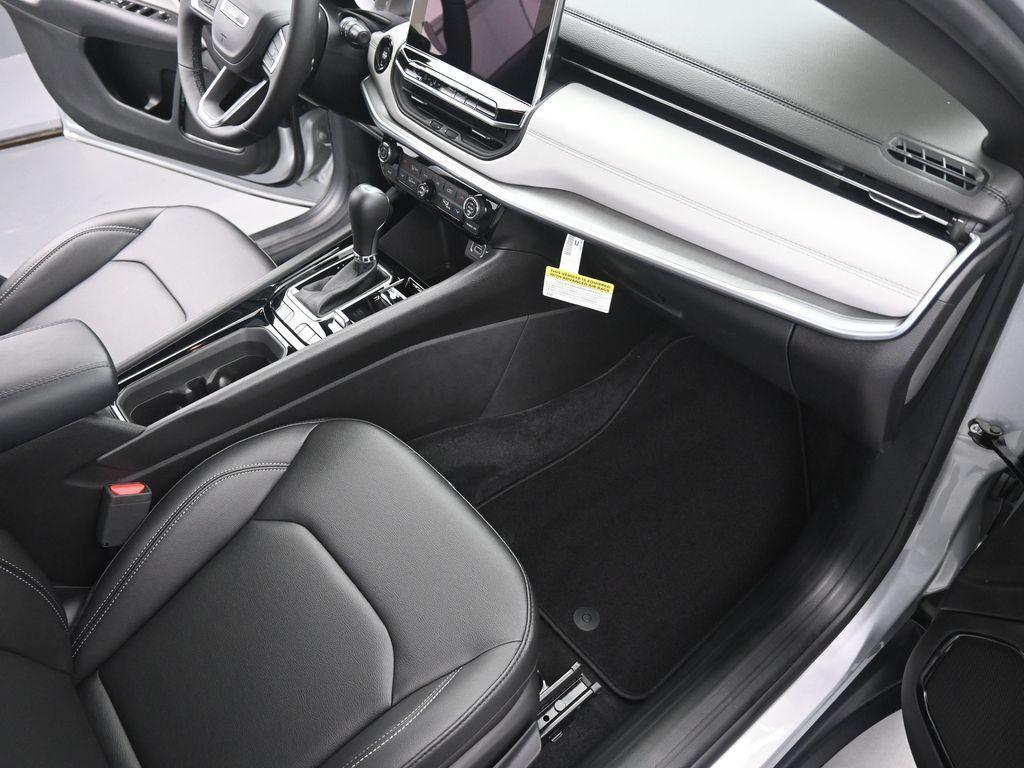 new 2025 Jeep Compass car, priced at $32,318