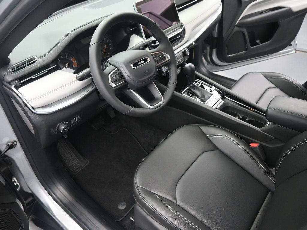 new 2025 Jeep Compass car, priced at $34,468