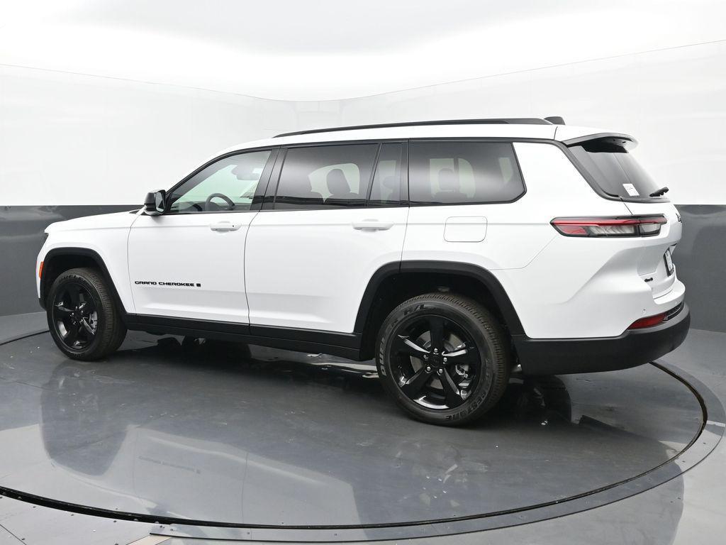 new 2025 Jeep Grand Cherokee L car, priced at $46,492