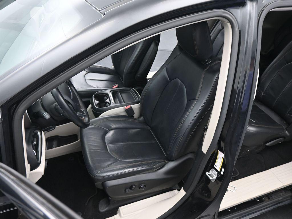 used 2018 Chrysler Pacifica car, priced at $16,499