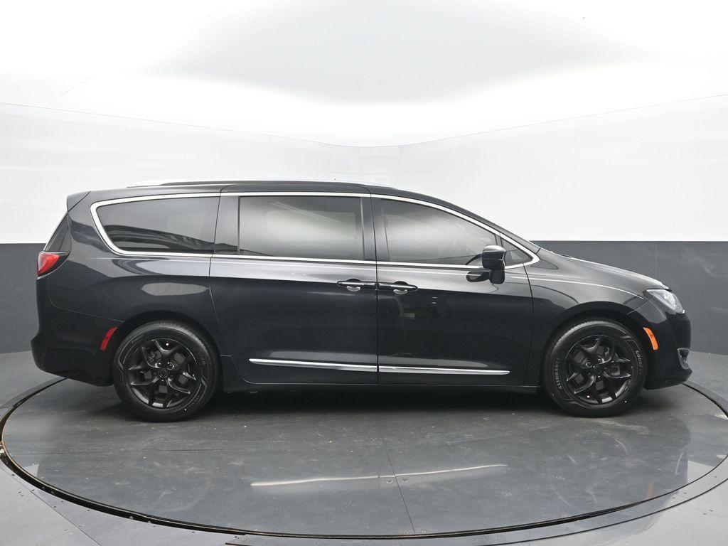 used 2018 Chrysler Pacifica car, priced at $16,499