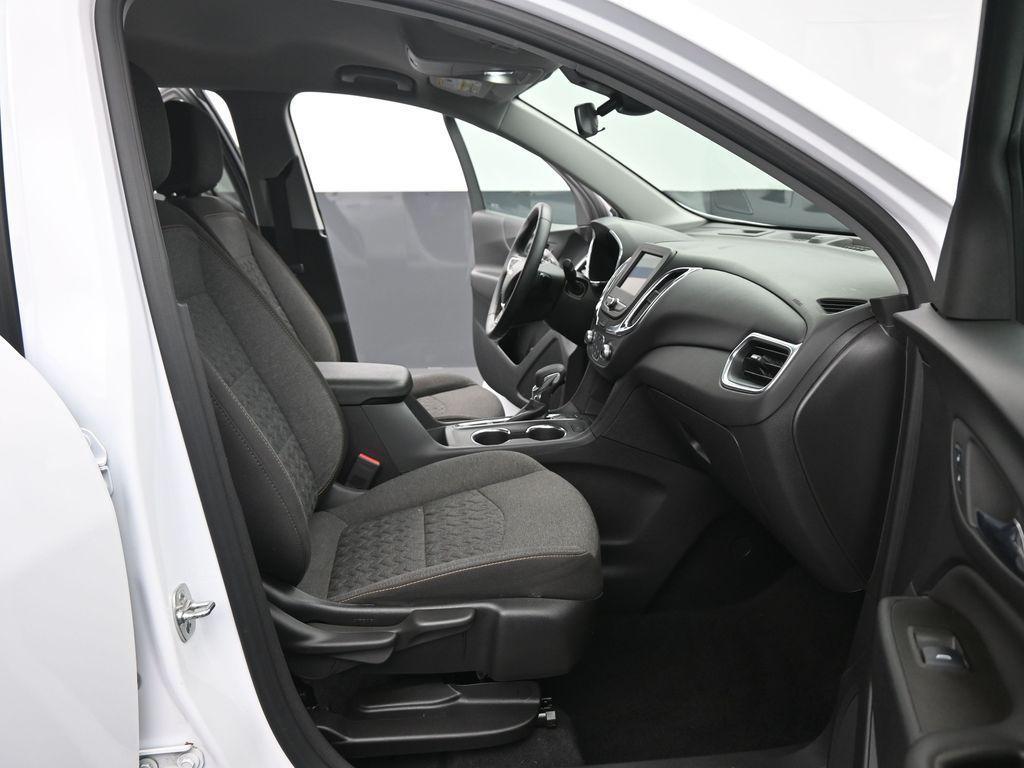 used 2024 Chevrolet Equinox car, priced at $22,999