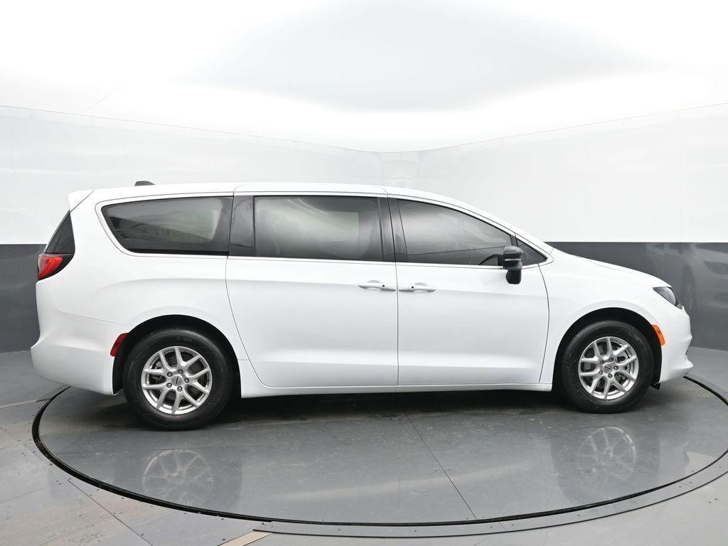 new 2025 Chrysler Voyager car, priced at $41,136