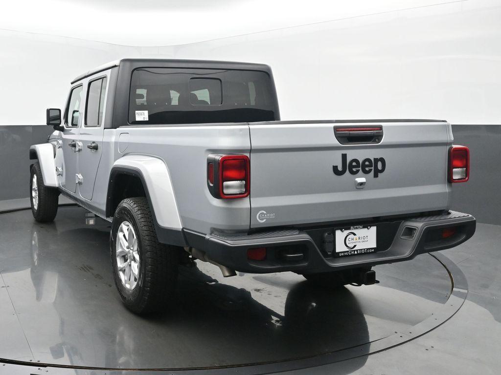 used 2023 Jeep Gladiator car, priced at $28,999