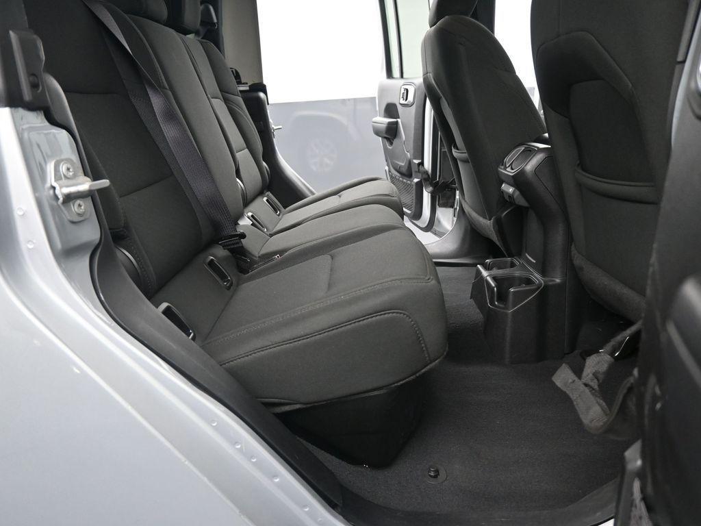 used 2023 Jeep Gladiator car, priced at $28,999