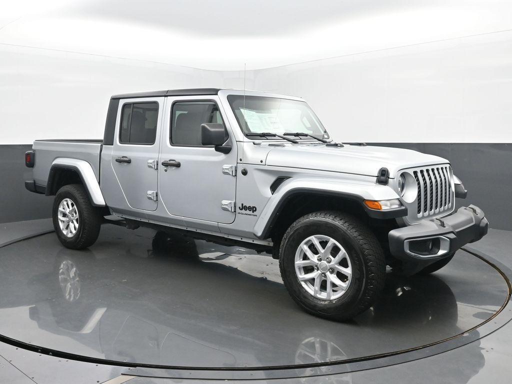 used 2023 Jeep Gladiator car, priced at $28,999