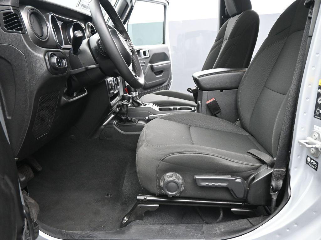 used 2023 Jeep Gladiator car, priced at $28,999
