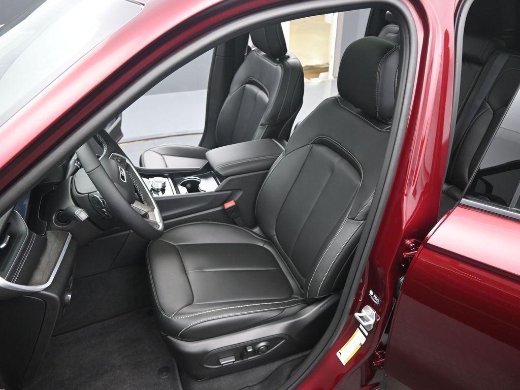new 2025 Jeep Grand Cherokee car, priced at $47,003