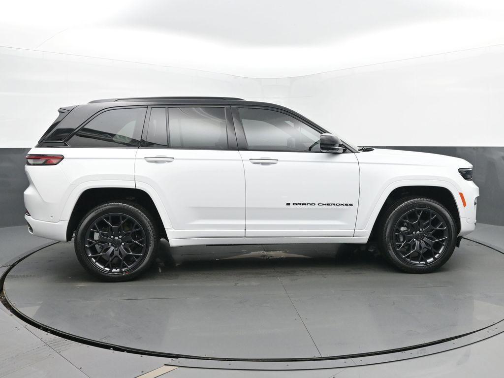 new 2025 Jeep Grand Cherokee car, priced at $65,649