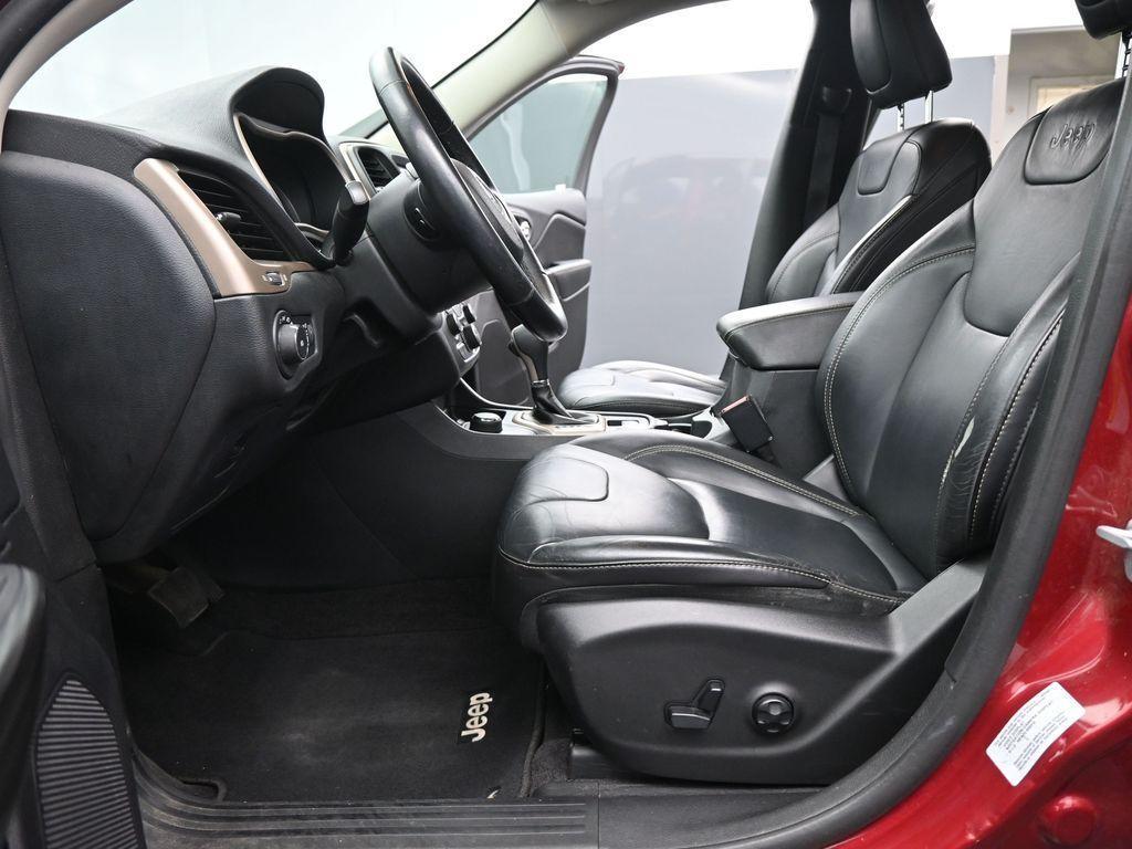 used 2016 Jeep Cherokee car, priced at $15,999