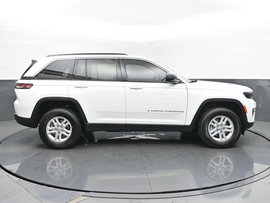 new 2025 Jeep Grand Cherokee car, priced at $38,940