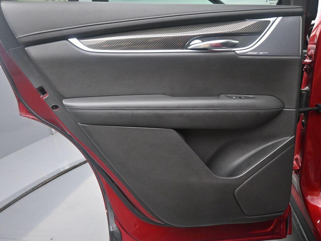 used 2020 Cadillac XT6 car, priced at $30,716