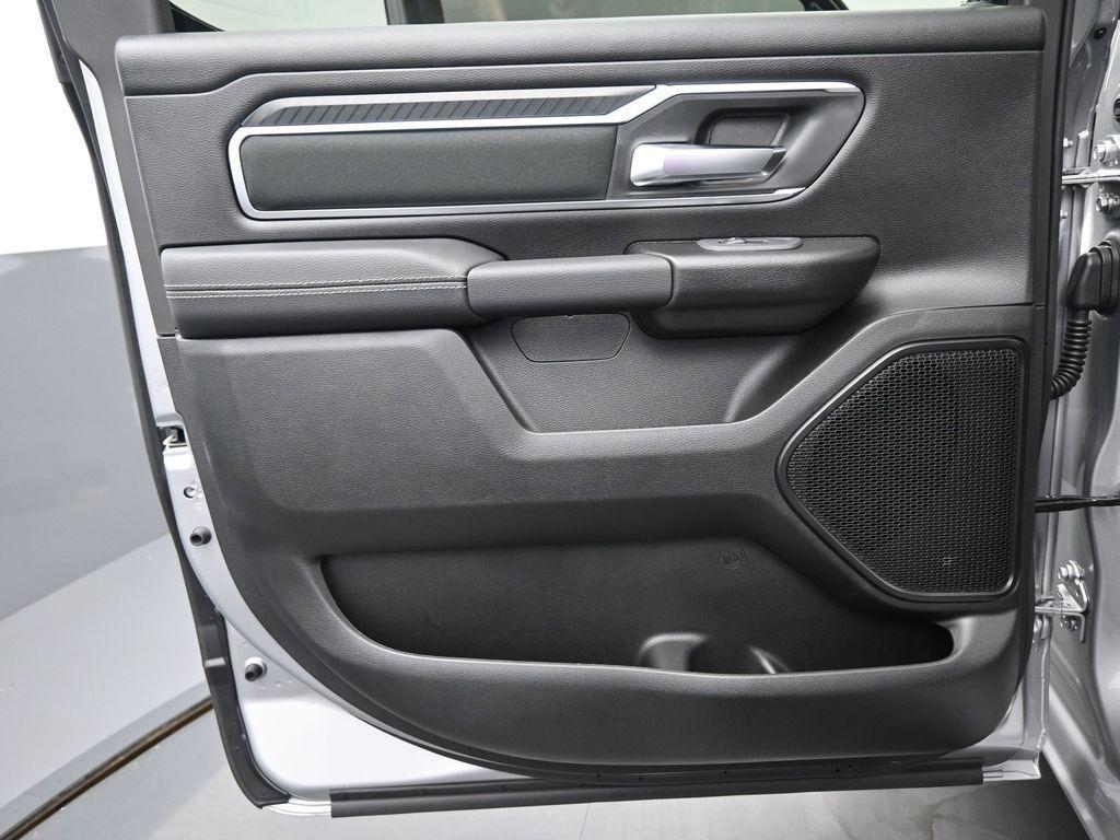 new 2025 Ram 1500 car, priced at $52,713