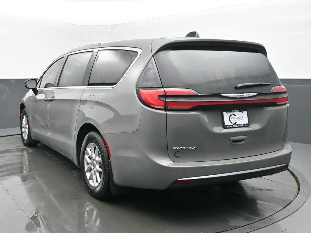 new 2025 Chrysler Pacifica car