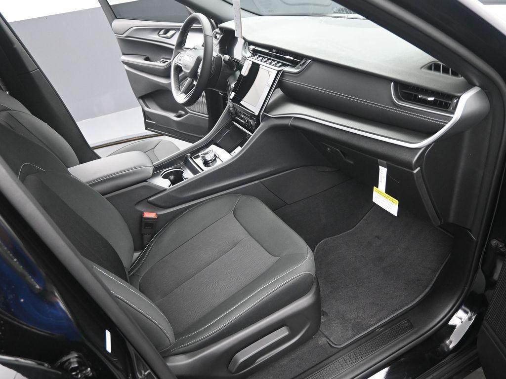 new 2025 Jeep Grand Cherokee L car, priced at $41,849
