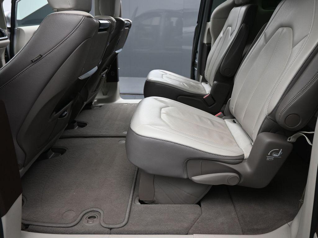used 2018 Chrysler Pacifica car, priced at $16,899