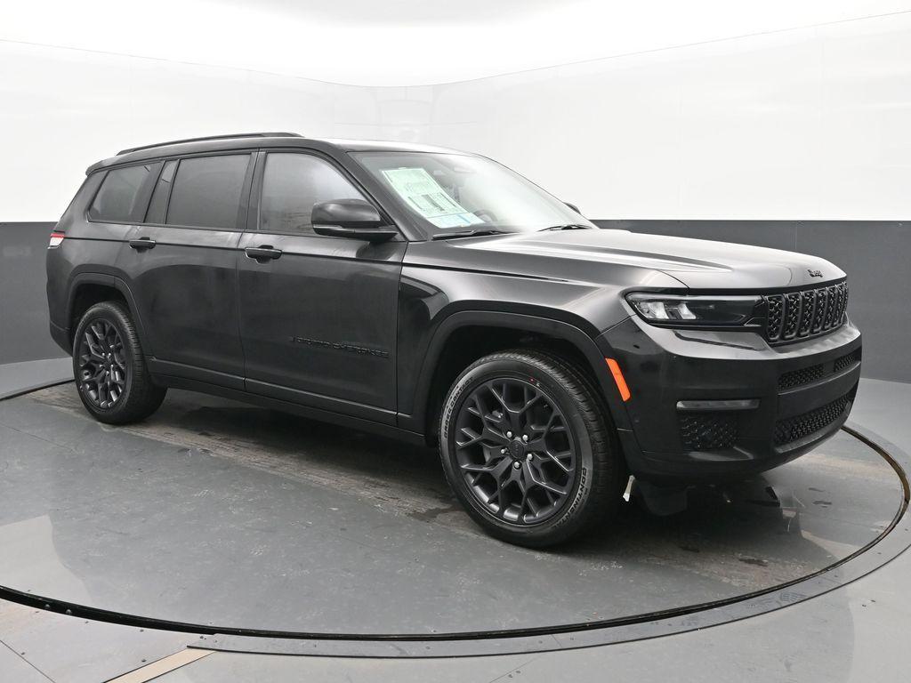 new 2025 Jeep Grand Cherokee L car, priced at $67,074