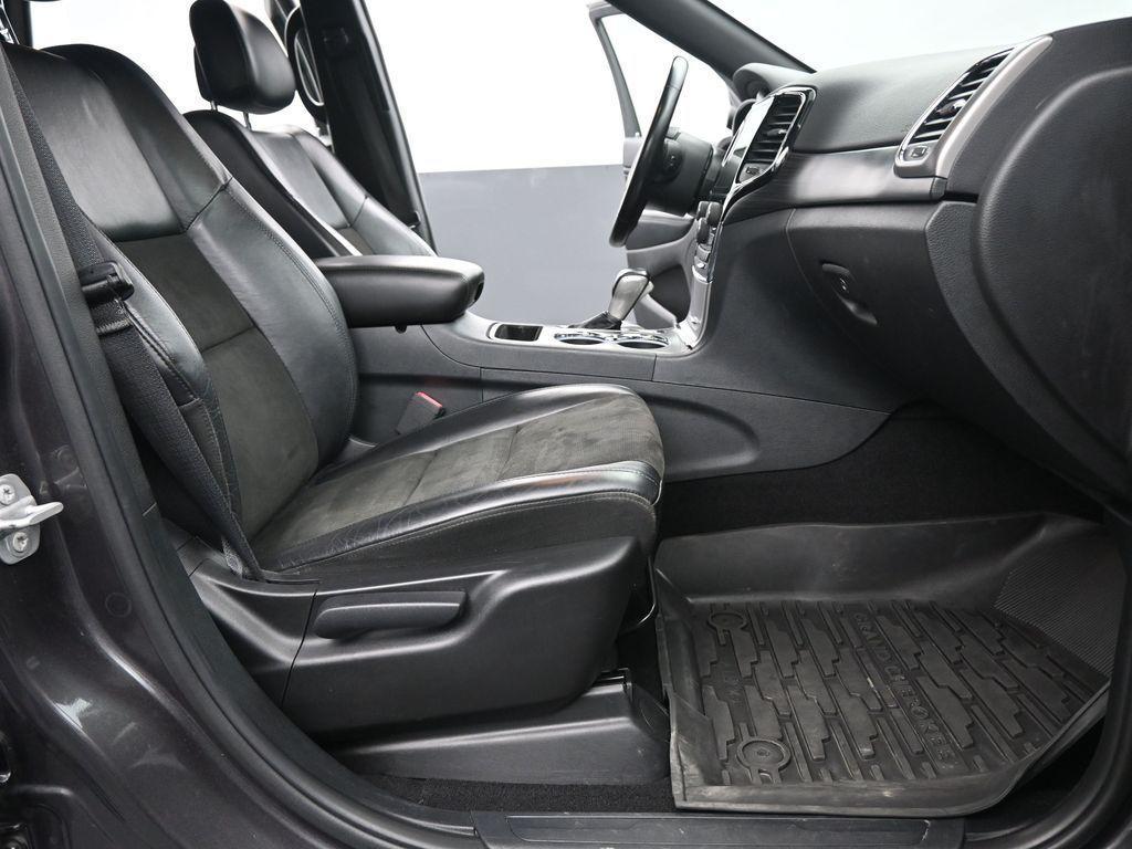used 2020 Jeep Grand Cherokee car, priced at $22,999