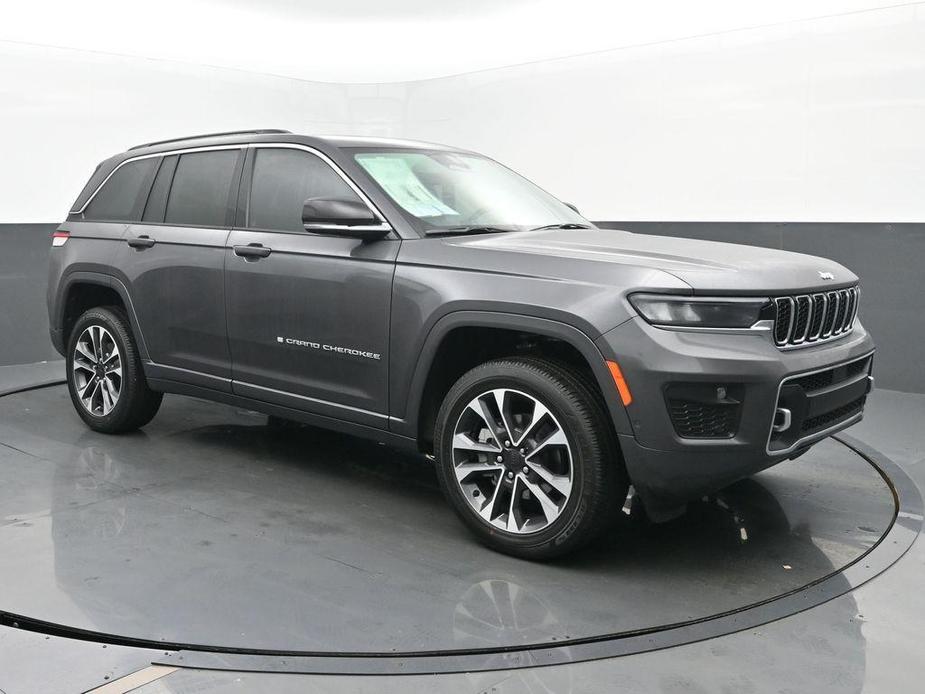 new 2025 Jeep Grand Cherokee car, priced at $55,807