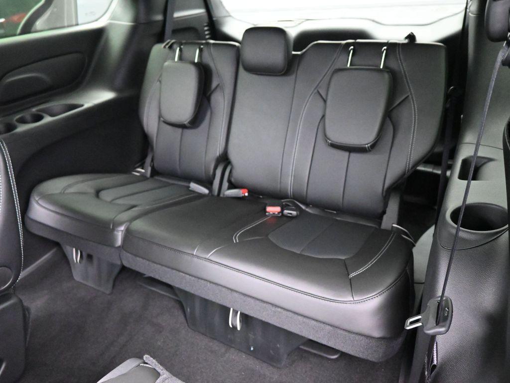 new 2025 Chrysler Pacifica car, priced at $43,172