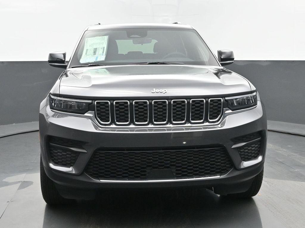 new 2025 Jeep Grand Cherokee car, priced at $39,745