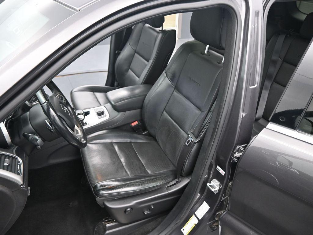 used 2014 Jeep Grand Cherokee car, priced at $17,799