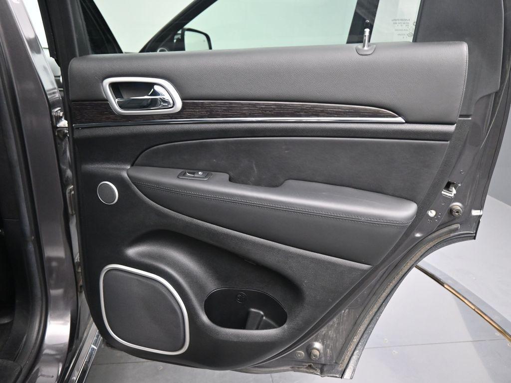 used 2014 Jeep Grand Cherokee car, priced at $17,799