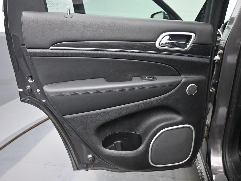 used 2014 Jeep Grand Cherokee car, priced at $17,799