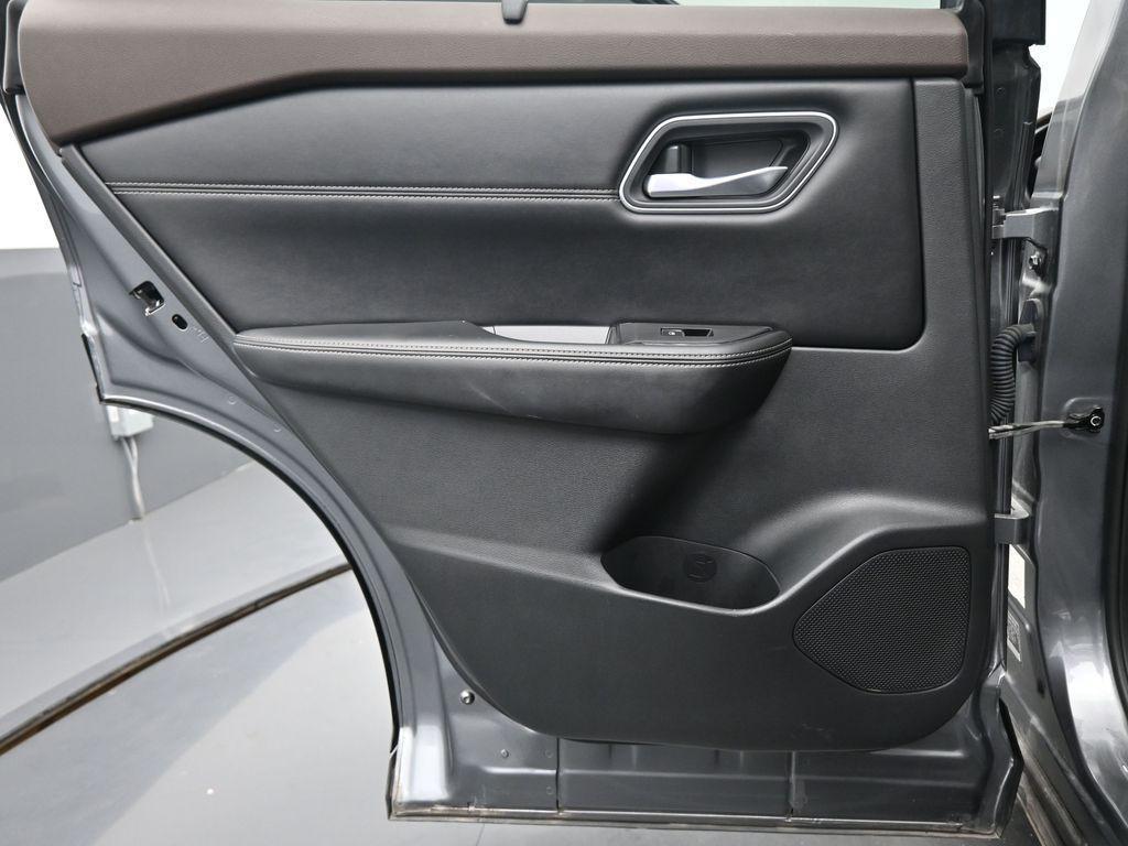 used 2021 Nissan Rogue car, priced at $26,999