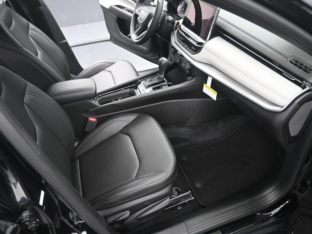 new 2025 Jeep Compass car, priced at $34,068