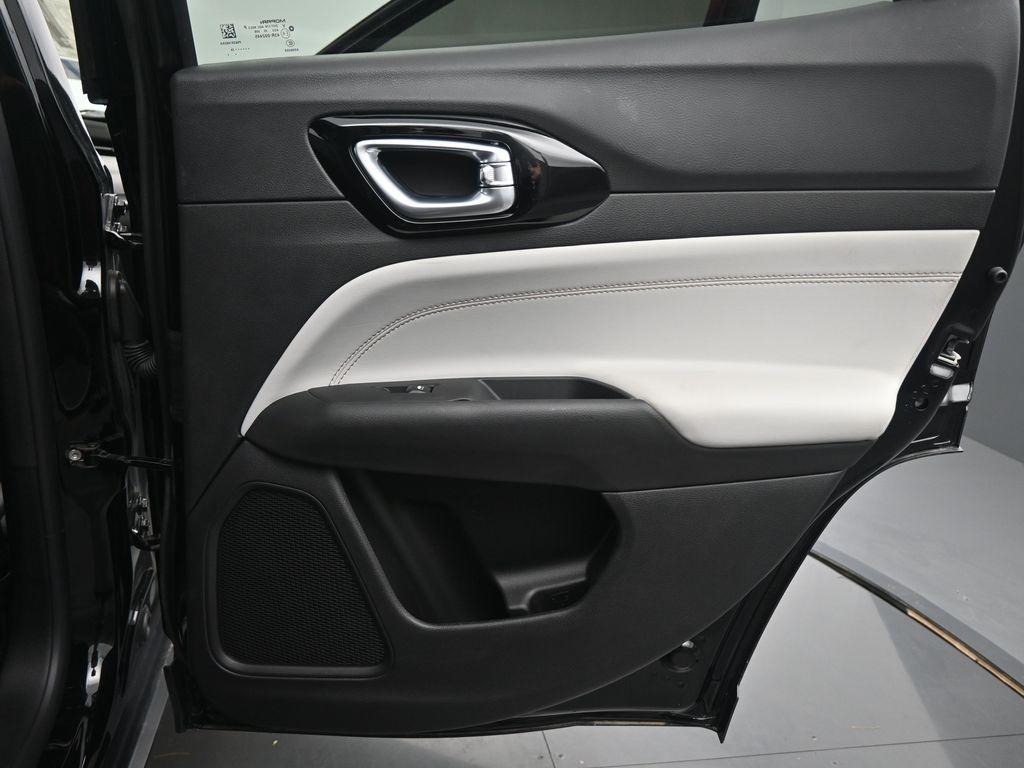 new 2025 Jeep Compass car, priced at $34,068