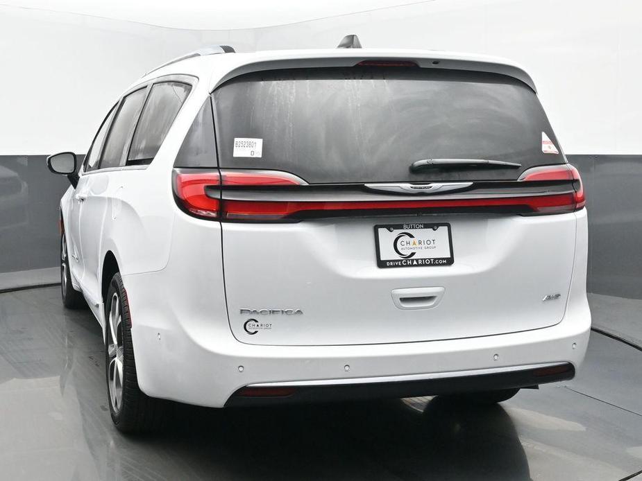 new 2025 Chrysler Pacifica car, priced at $56,371