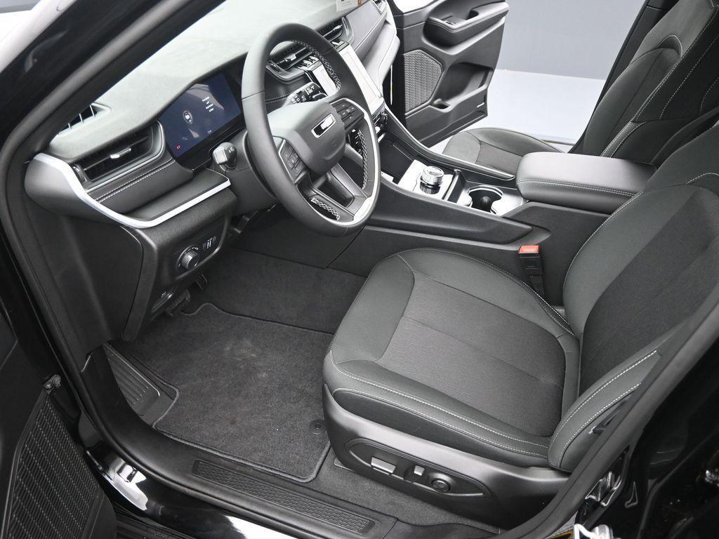 new 2025 Jeep Grand Cherokee L car, priced at $41,849