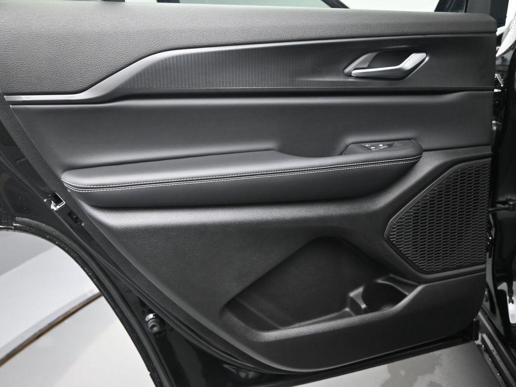 new 2025 Jeep Grand Cherokee L car, priced at $41,849