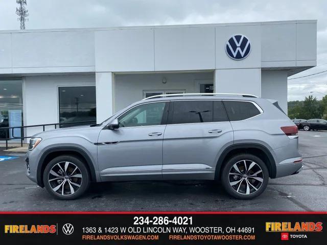new 2025 Volkswagen Atlas car, priced at $54,738