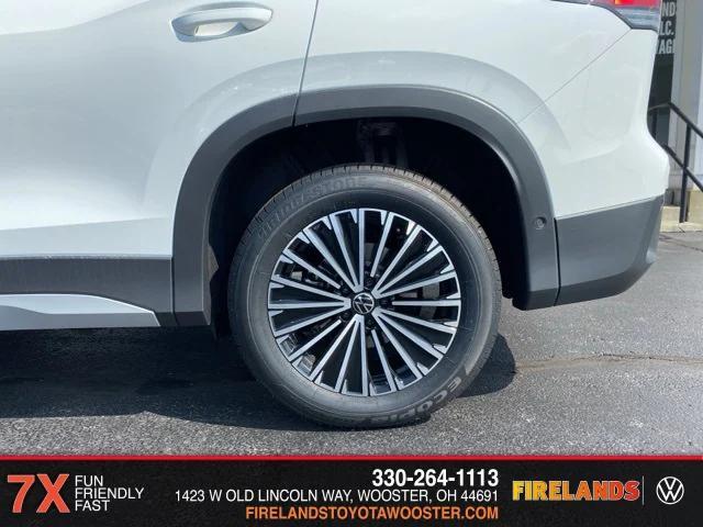 new 2025 Volkswagen Tiguan car, priced at $31,025