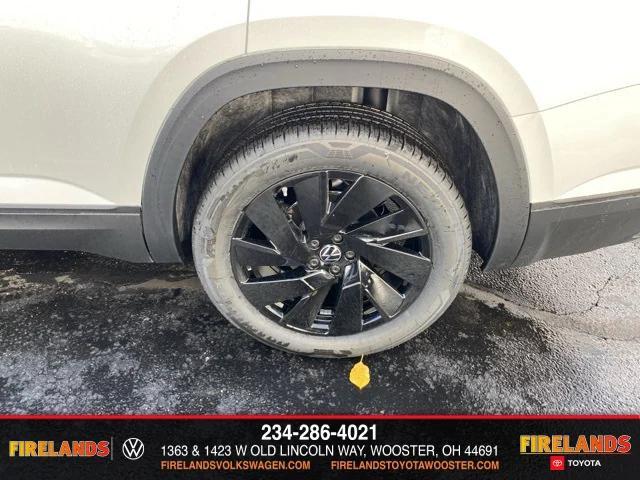 new 2026 Volkswagen Atlas car, priced at $48,910