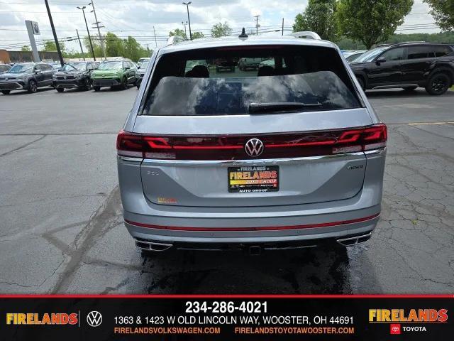 new 2025 Volkswagen Atlas car, priced at $54,593