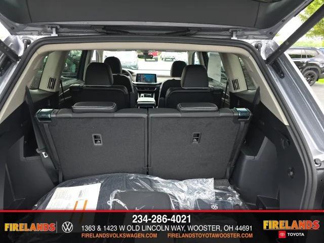 new 2025 Volkswagen Atlas car, priced at $54,593