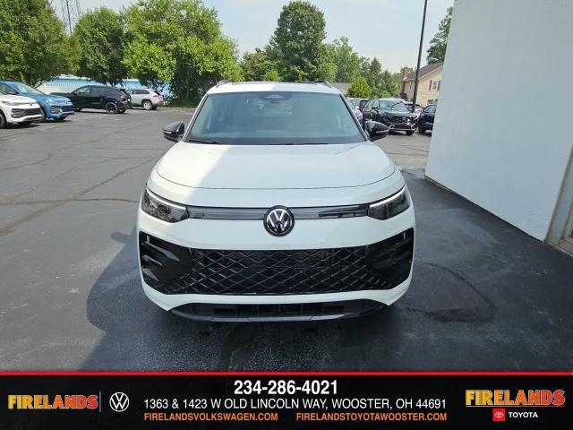 new 2025 Volkswagen Tiguan car, priced at $38,892