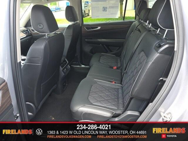 new 2025 Volkswagen Atlas car, priced at $53,967