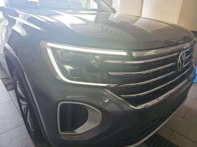 new 2025 Volkswagen Atlas car, priced at $41,038
