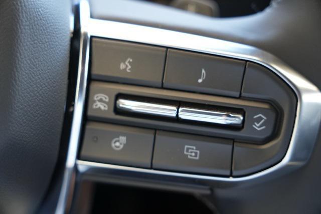 new 2025 GMC Terrain car, priced at $33,520