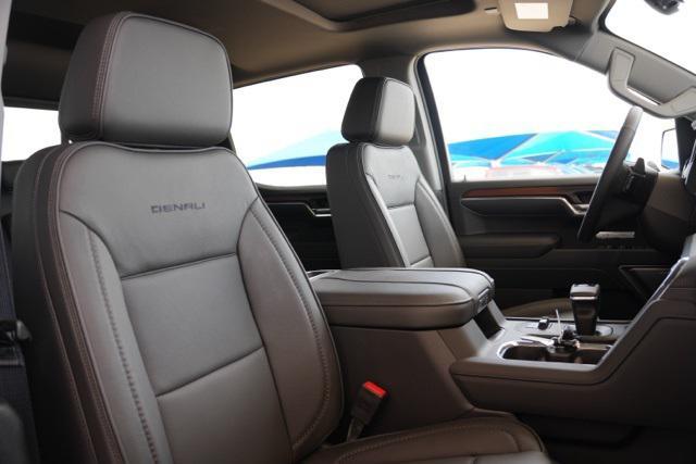 new 2025 GMC Sierra 1500 car, priced at $73,525