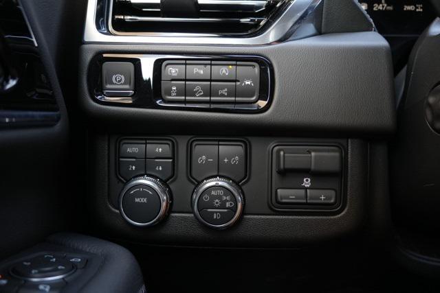 used 2025 GMC Yukon car